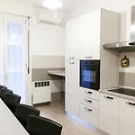 Apartment In Fiera 5 Fronte Fiera *