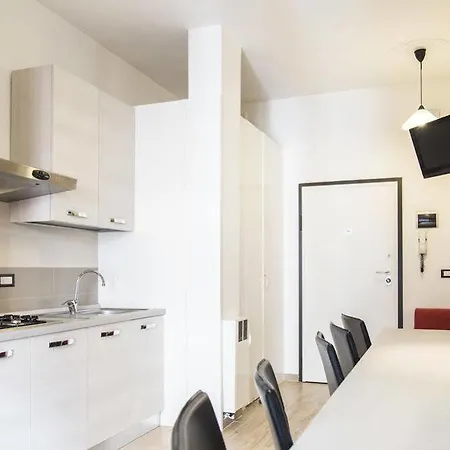 In Fiera 5 Appartmento Fronte Fiera Apartman