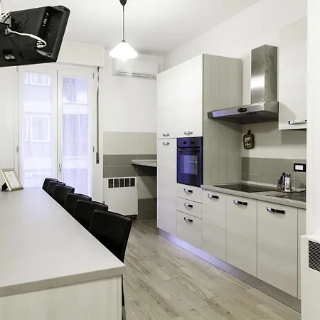 In Fiera 5 Appartmento Fronte Fiera Apartman *