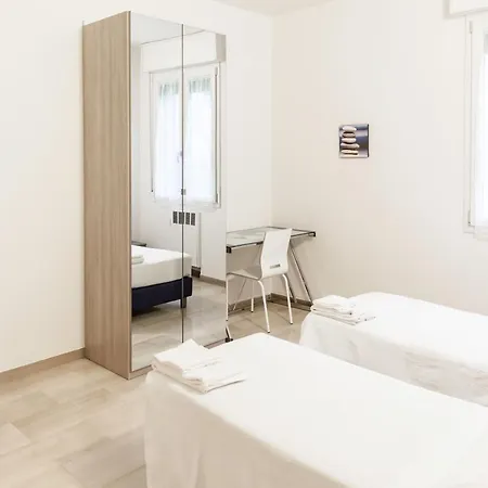 In Fiera 5 Fronte Fiera Apartament Bolonia